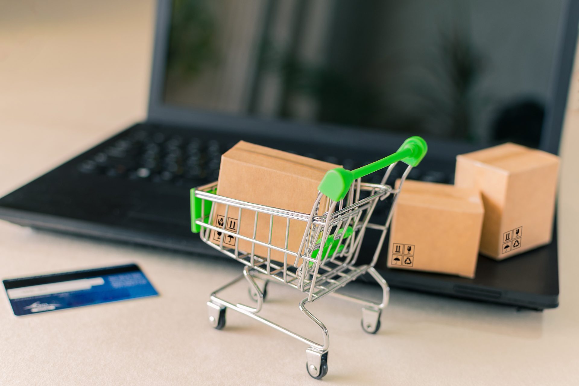 Launching an E-Commerce Business in Dubai: Strategy, Platform, and Marketing (SKP Consultancy + Legend1st + Hex Digital Flow)