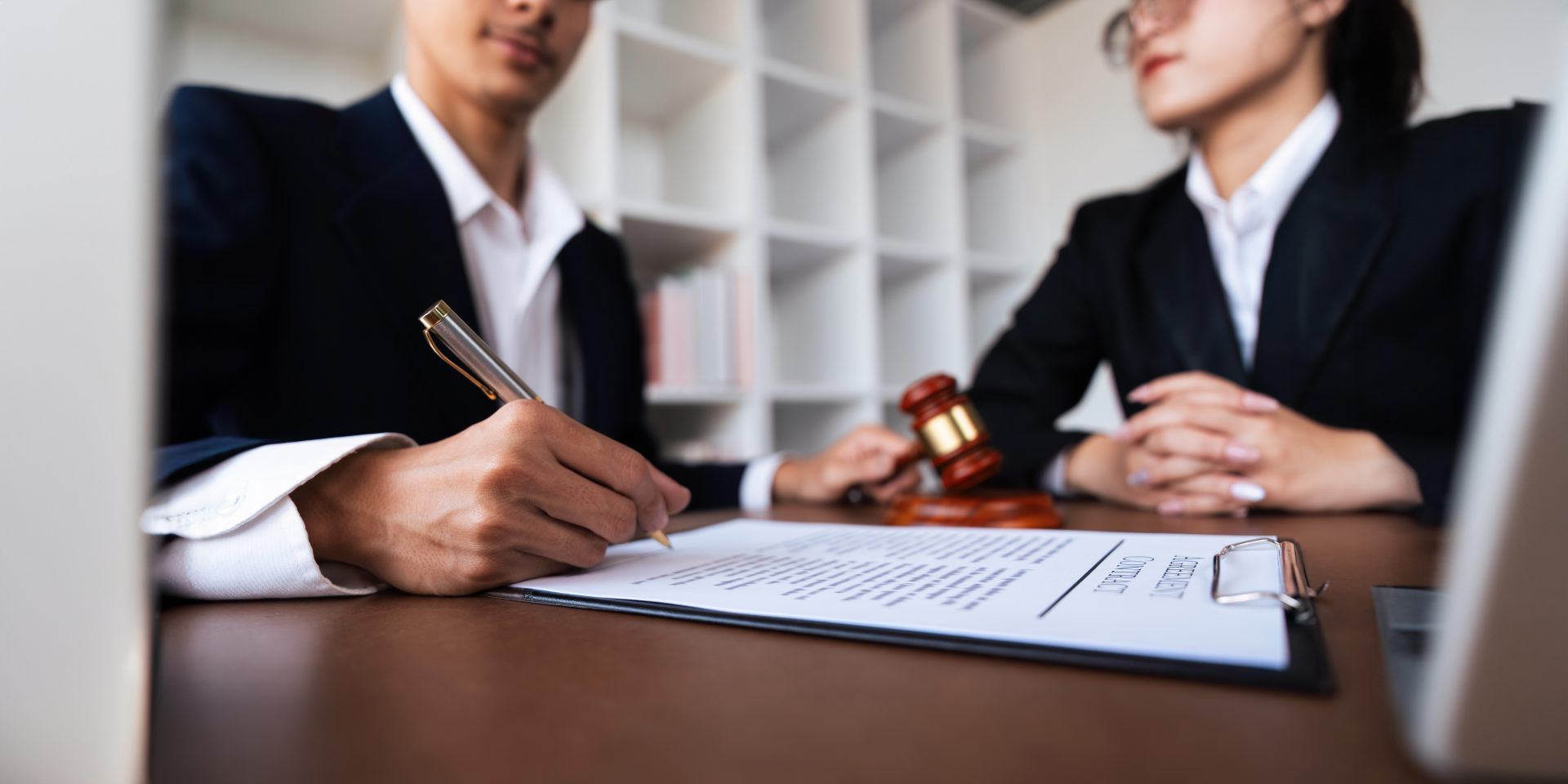 Outcome-Based Consulting: Are You Paying for Hours or for Results?